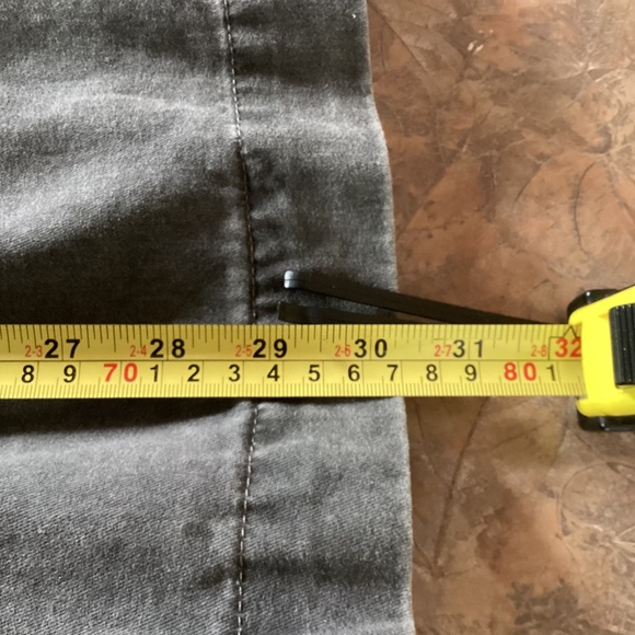 Women's Only Necessities gray top Sz L (but more like 18w) - Picture 4 of 6